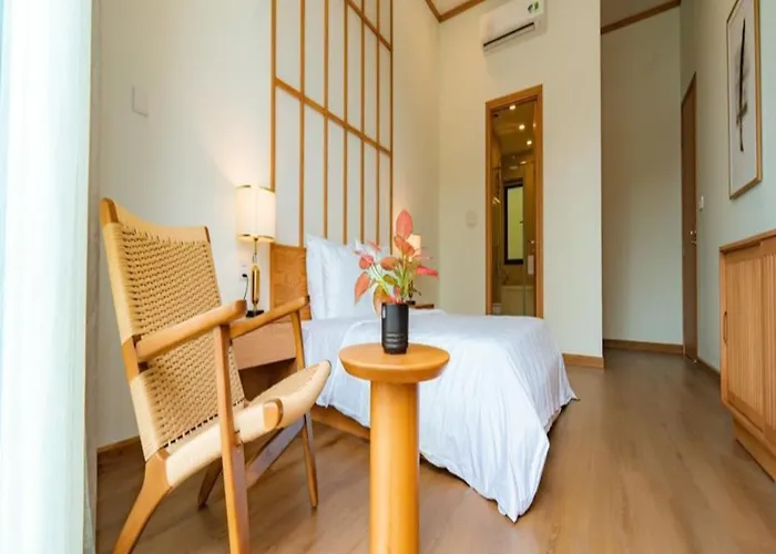 Chuỗi 8 Ngủ đồi đức Dương - Trung Tâm Bãi Cháy Biệt thự Hạ Long
