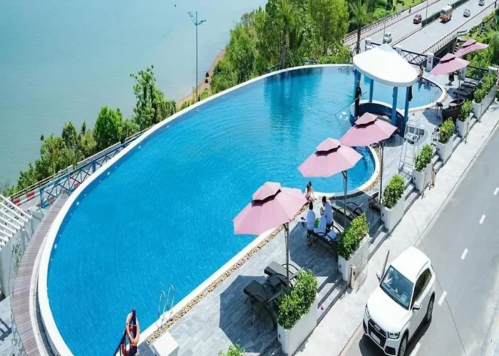 Chuỗi 8 Ngủ đồi đức Dương - Trung Tâm Bãi Cháy